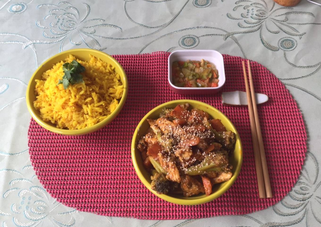 Pollo con brócoli y zanahorias al vapor medio chino, pero picantes!!!