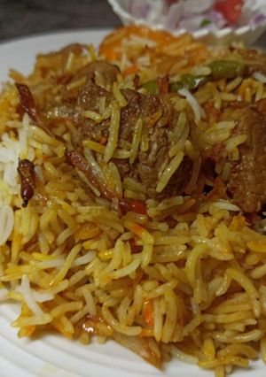 A picture of Spicy Beef Biryani.