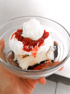 Foto resep Oreo Strawberry Cheesecake