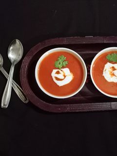 ટામેટા નું સૂપ (Tomato Soup Recipe In Gujarati) રેસીપી મુખ્ય ફોટો