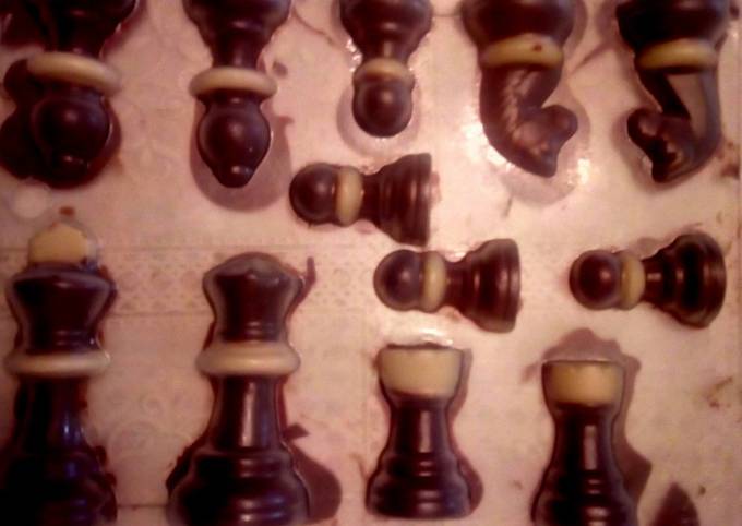 Piezas de ajedrez de chocolate