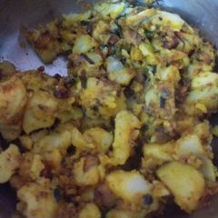 A picture of Hing jeera aloo.