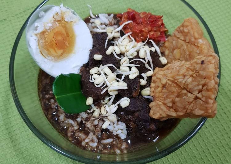 Resep Rawon Suroboyo yang Lezat Sekali