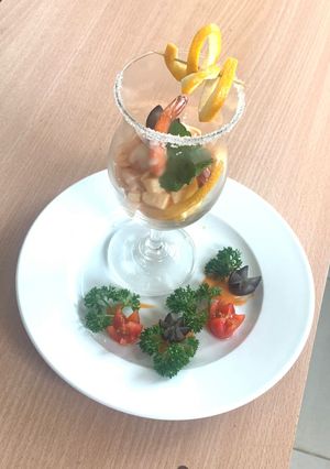 Hình của món Fruity prawn cocktail 🍎🍊🥭🍍🍇🍓🍤🍤.