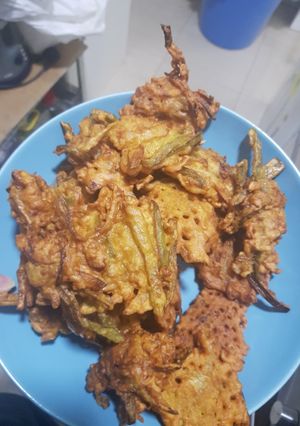 Una foto de Pakora de verduras vegano