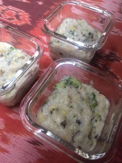 Foto resep Mpasi 4* - Bubur Nasi Uduk Belut Brokoli