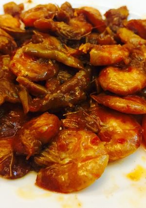 Hình của món Tôm rim khế chua.