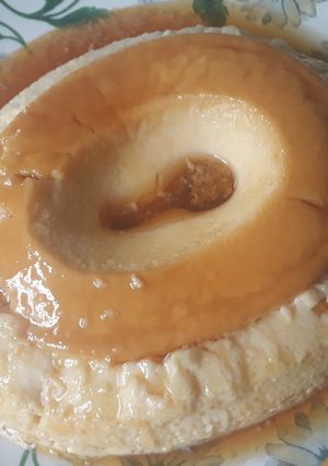 Una foto de Flan sin lactosa de naranja casero 🍊🍮
