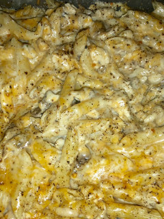 A picture of Cheesy chicken and mushroom casserole.
