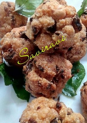A picture of Sooji Pakoda.