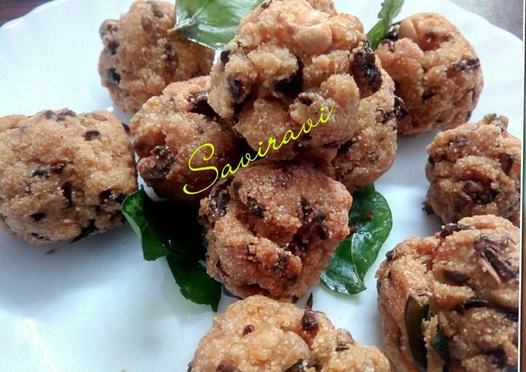 Steps to Make Favorite Sooji Pakoda