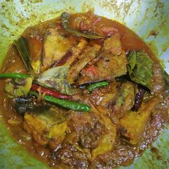 A picture of Rupchanda fish curry.