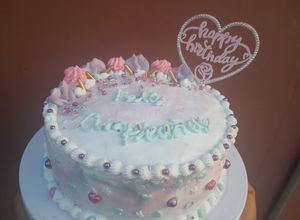 Una foto de Birthday cake-Durazno