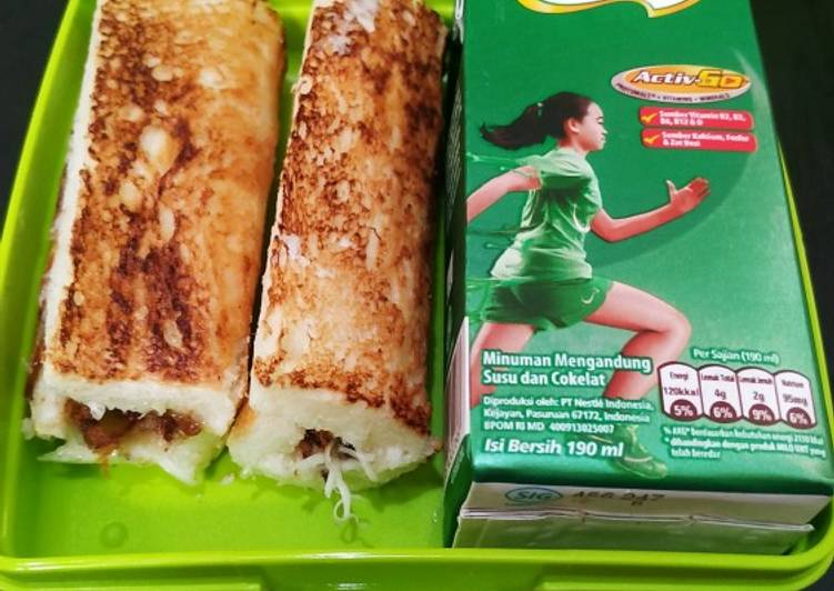 Sandwich Gulung Abon Keju