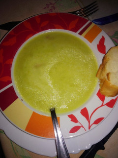 Une photo de La soupe aux petits pois et lardons