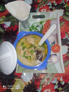 A picture of White Chicken Korma.