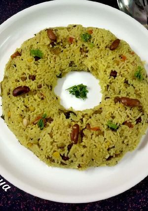 A picture of Pancharatan rice.