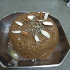 A picture of Aate Besan ka Halwa.