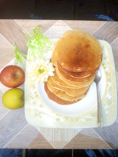 A picture of Fruits pancake.