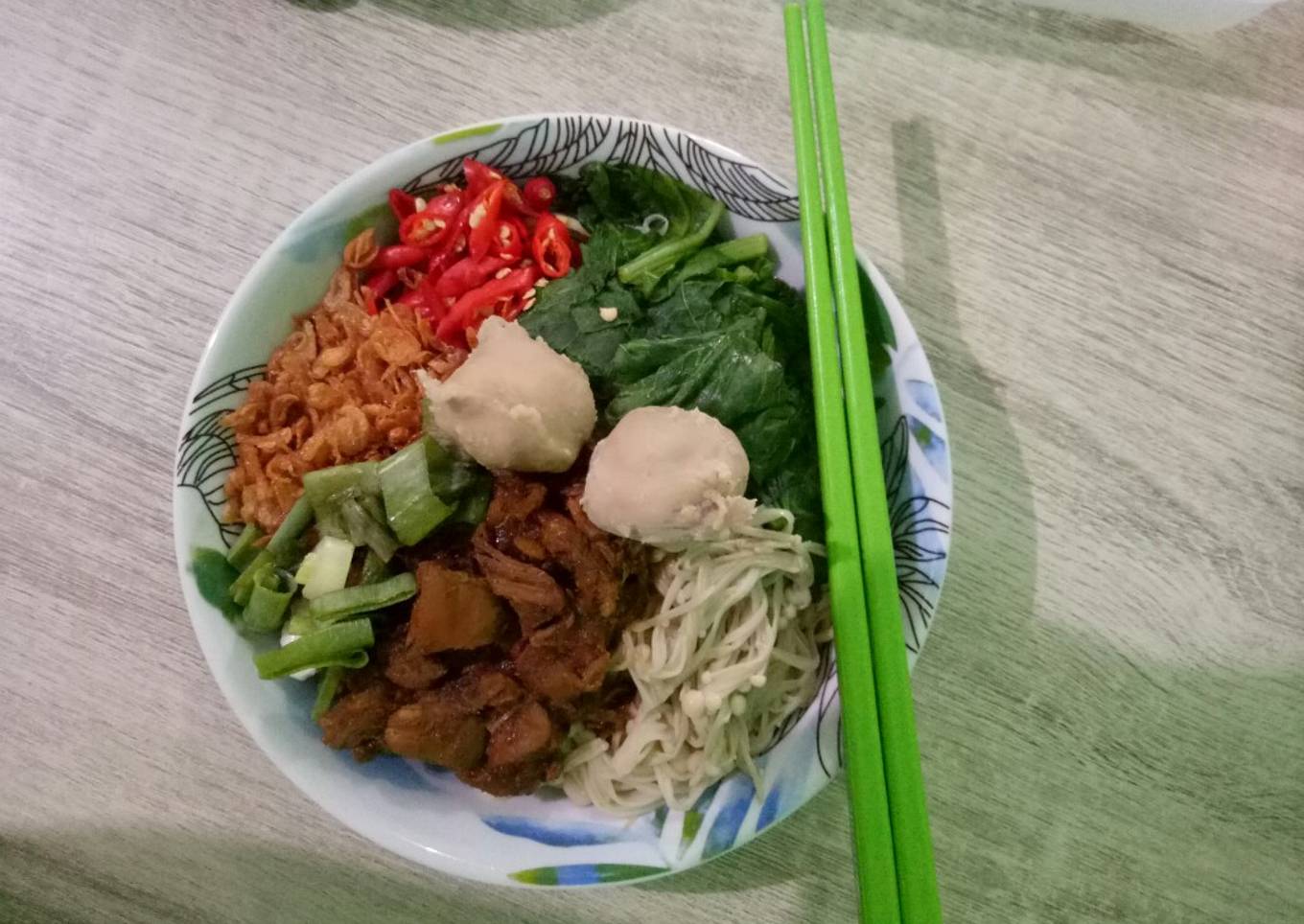 Mie ayam bakso