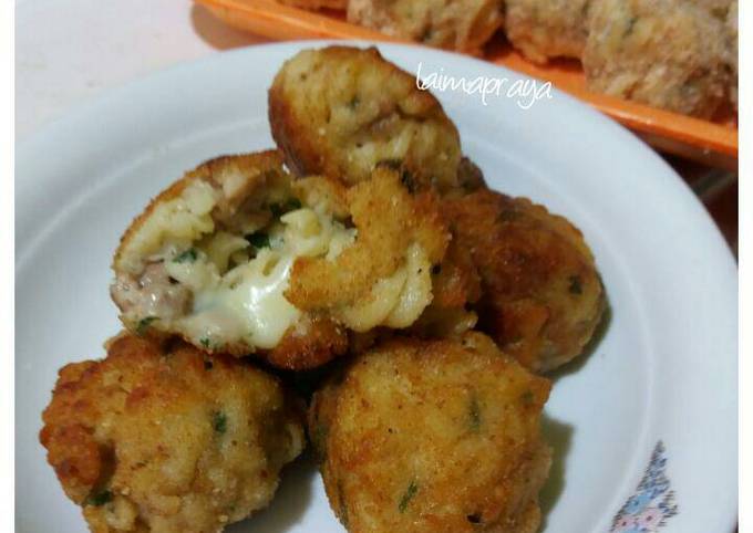 Step-by-Step Guide to Prepare Super Quick Homemade Macaroni ball with cheese