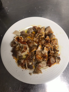 Una foto de Pulpo de tierra (orejas de cerdo aliñadas)
