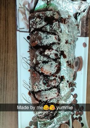 A picture of Biscuit cake.