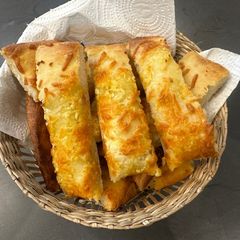 A picture of Quick Cheesy garlic Butter Breadsticks - Yummy :P.