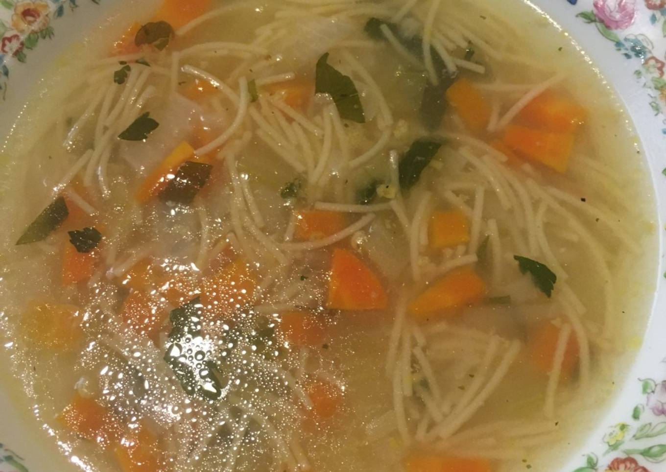 Sopa de fideos estilo antiguo