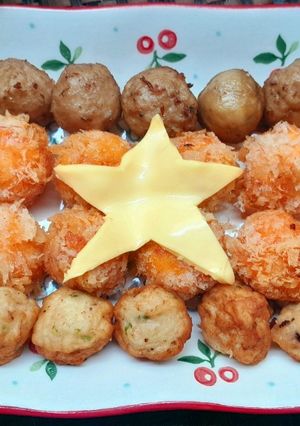 Hình của món Các loại viên chiên tạo hình lá cờ.