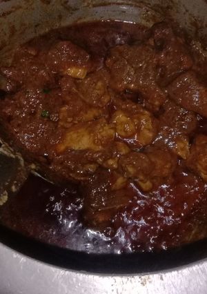 स्पाइसी मसाला चिकन (spicy masala chicken recipe in Hindi) रेसिपी मुख्य फोटो