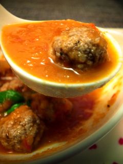 義大利洋蔥番茄肉丸濃湯 的食譜成品照片