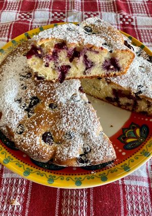 Una foto de Torta de yogurt y arándanos 🫐
