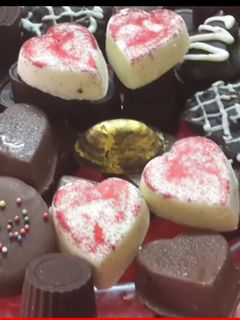 ચોકલેટ (Chocolate recipe in Gujarati) રેસીપી મુખ્ય ફોટો