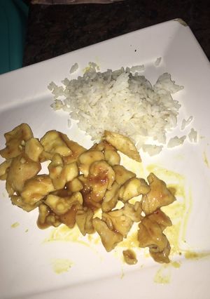 Una foto de Pollo con mostaza y miel
