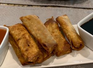 Una foto de Lumpias con masa casera
