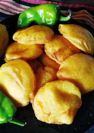 બટાકા ના ભજીયાં (Bataka Bhajiya Recipe In Gujarati) રેસીપી મુખ્ય ફોટો