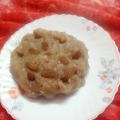 A picture of Maida ka halwa.