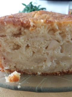 Una foto de Budín de pera con un touch de naranja. Fácil y fresco!