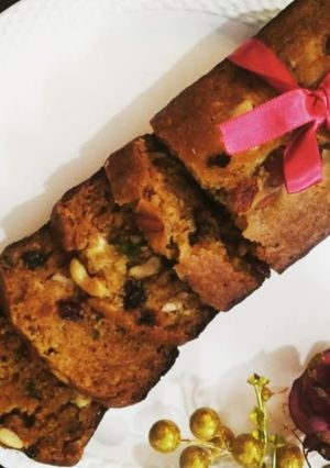 A picture of Plum Cake.