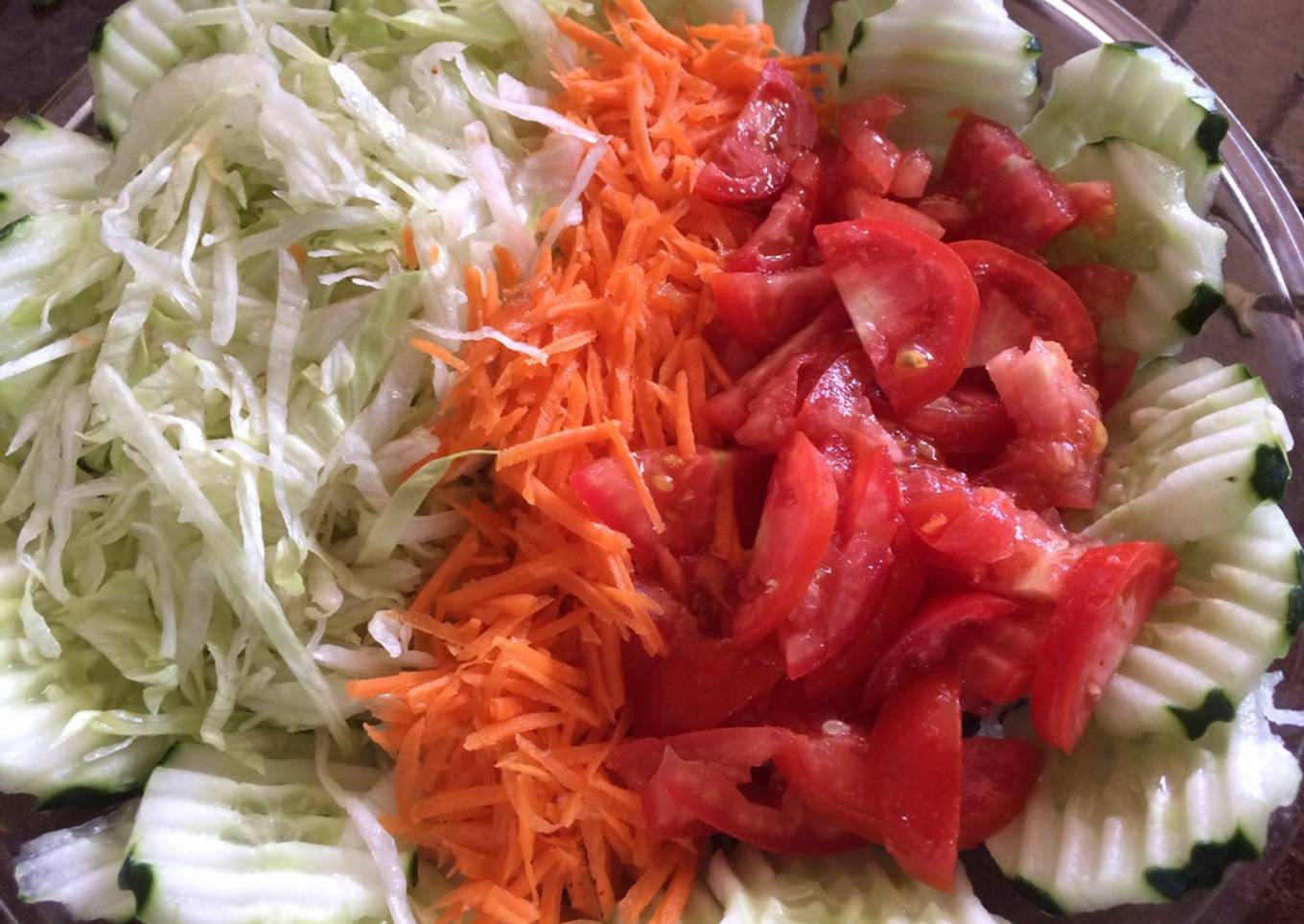 Ensalada propia para tacos o flautas, fácil y rápido