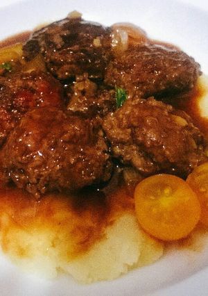 Hình của món Bò băm viên sốt Teriyaki - bánh khoai tây nghiền.