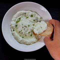 A picture of Tzatziki.