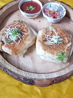 A picture of Egg buns.
