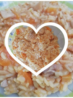 Una foto de Risotto de pollo, calabaza y champiñones