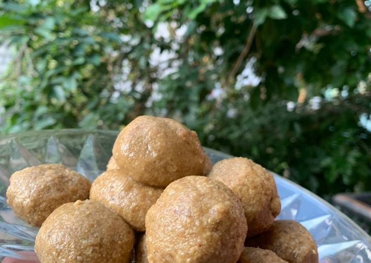 Easy Way to Make Favorite Besan oats ladoo