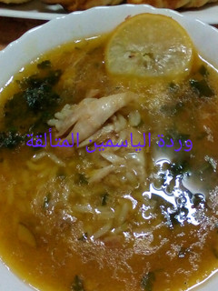 صورة لوصفة شوربة بيضاء بالرز