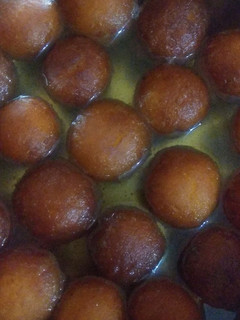 இன்ஸ்டன்ட் மிக்ஸ் குலாப்ஜாமுன் செய்முறை முக்கிய புகைப்படம்