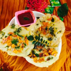 A picture of Semolina (Rava) uttapam/instant suji uttapam.