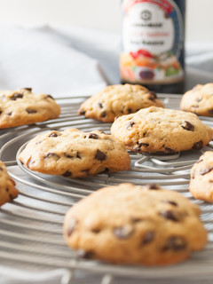 Foto de Bolachas com pepitas de chocolate e molho de soja